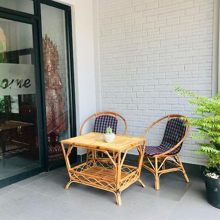 Maison Rivera Guest House Kampot Exterior foto